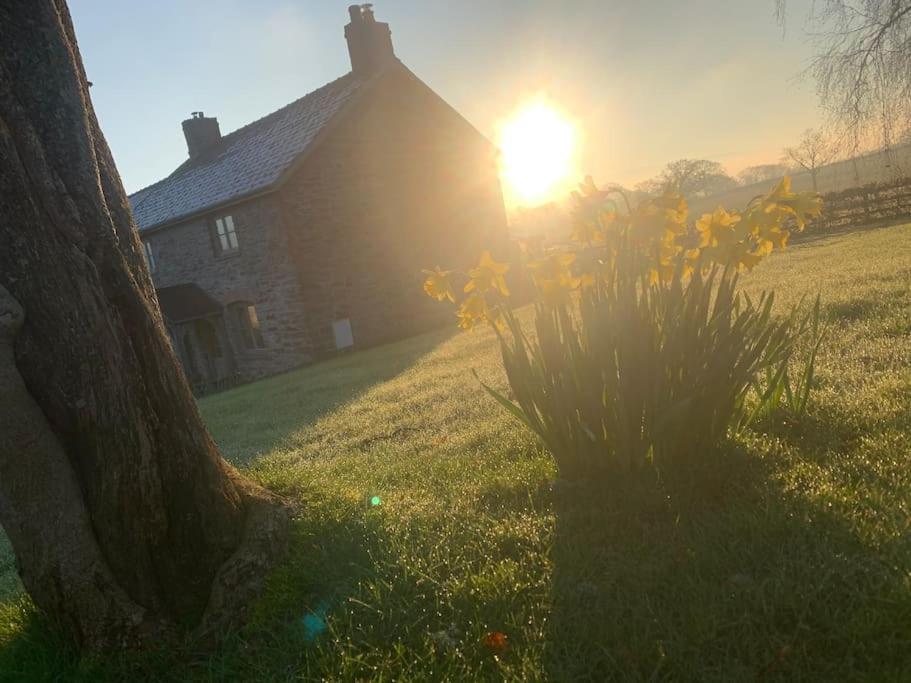 Coed Farm-Hot Tub-Sleeps 12-Near Brecon Villa Екстериор снимка