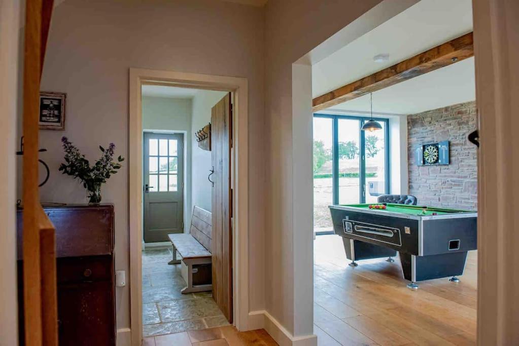 Coed Farm-Hot Tub-Sleeps 12-Near Brecon Villa Екстериор снимка