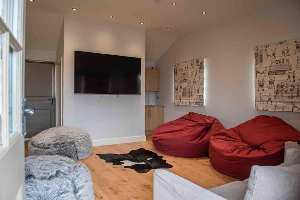 Coed Farm-Hot Tub-Sleeps 12-Near Brecon Villa Екстериор снимка